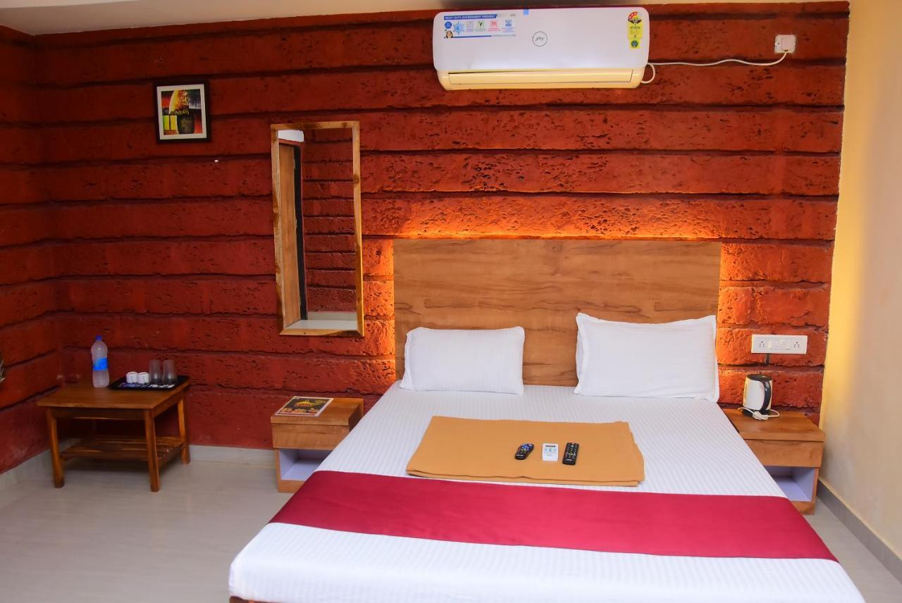 Salt Water Resort Dāpoli 外观 照片